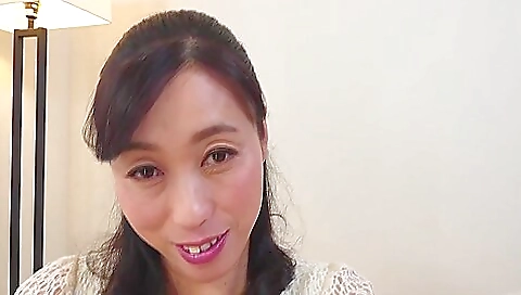 Mature Womans Anal Appreciation Session - Please Look At My Asshole! - .4